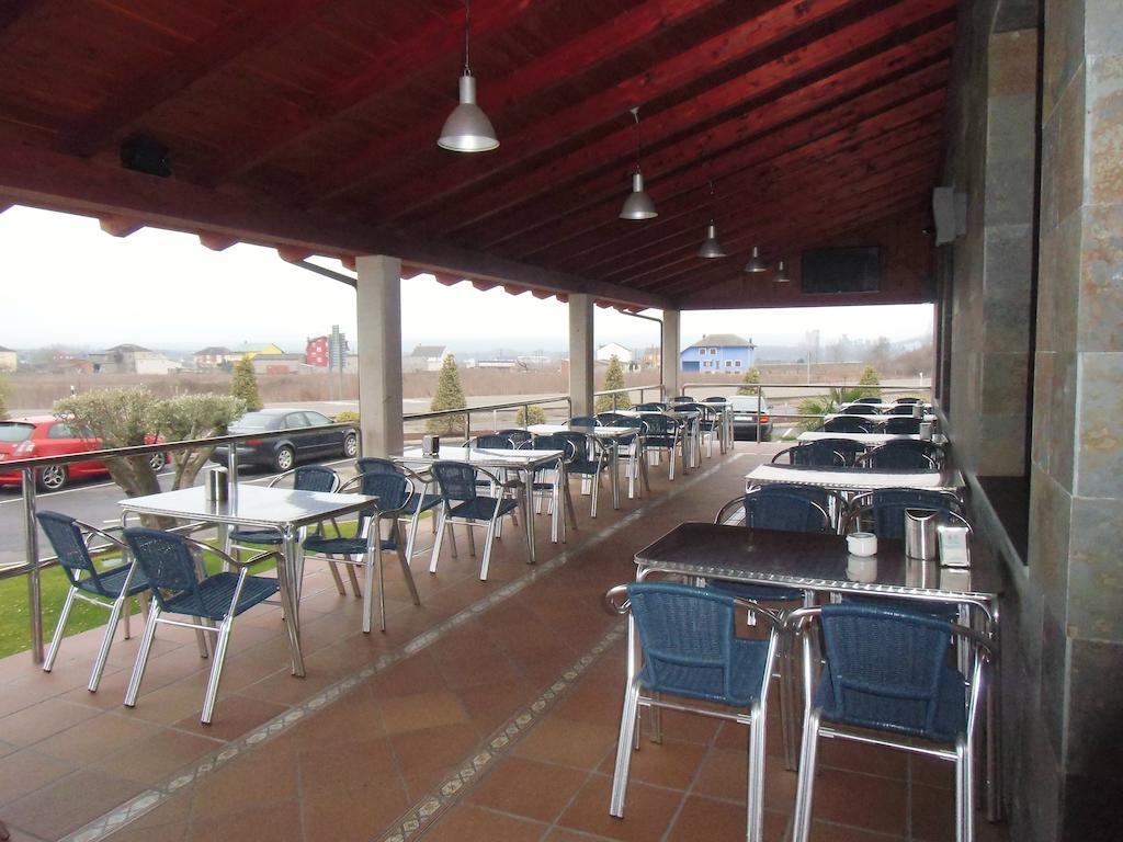 Area De Servicio Villamartin Villamartin de la Abadia Exterior foto